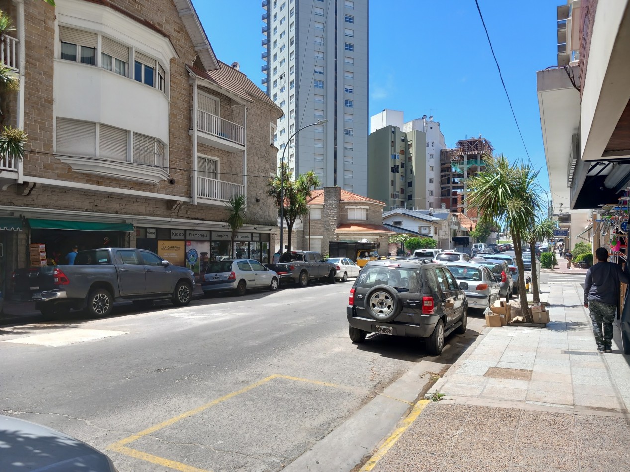 ALQUILER 2AMB PATIO SIN MASCOTAS LA PERLA 