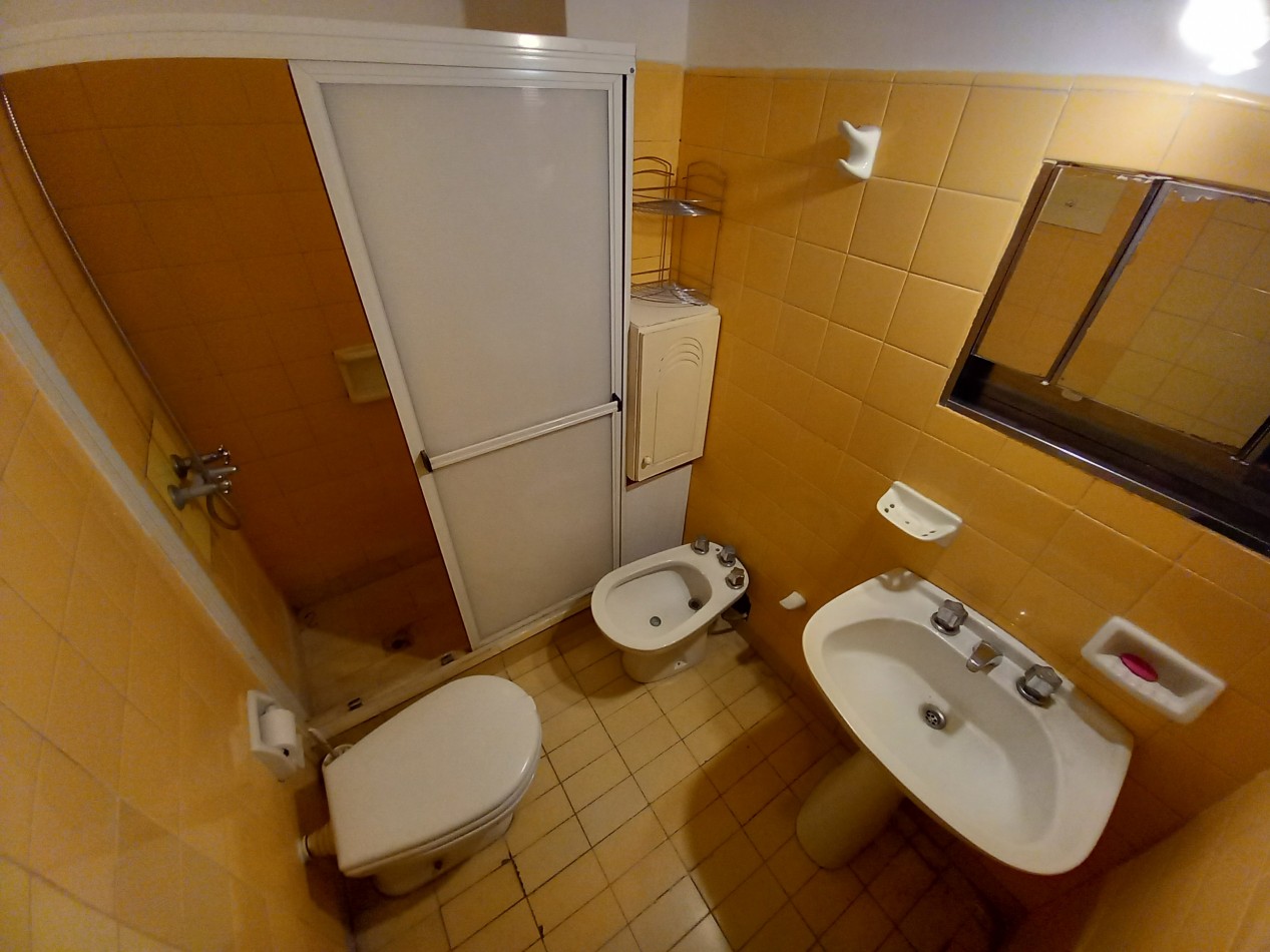 ALQUILER 2AMB PATIO SIN MASCOTAS LA PERLA 