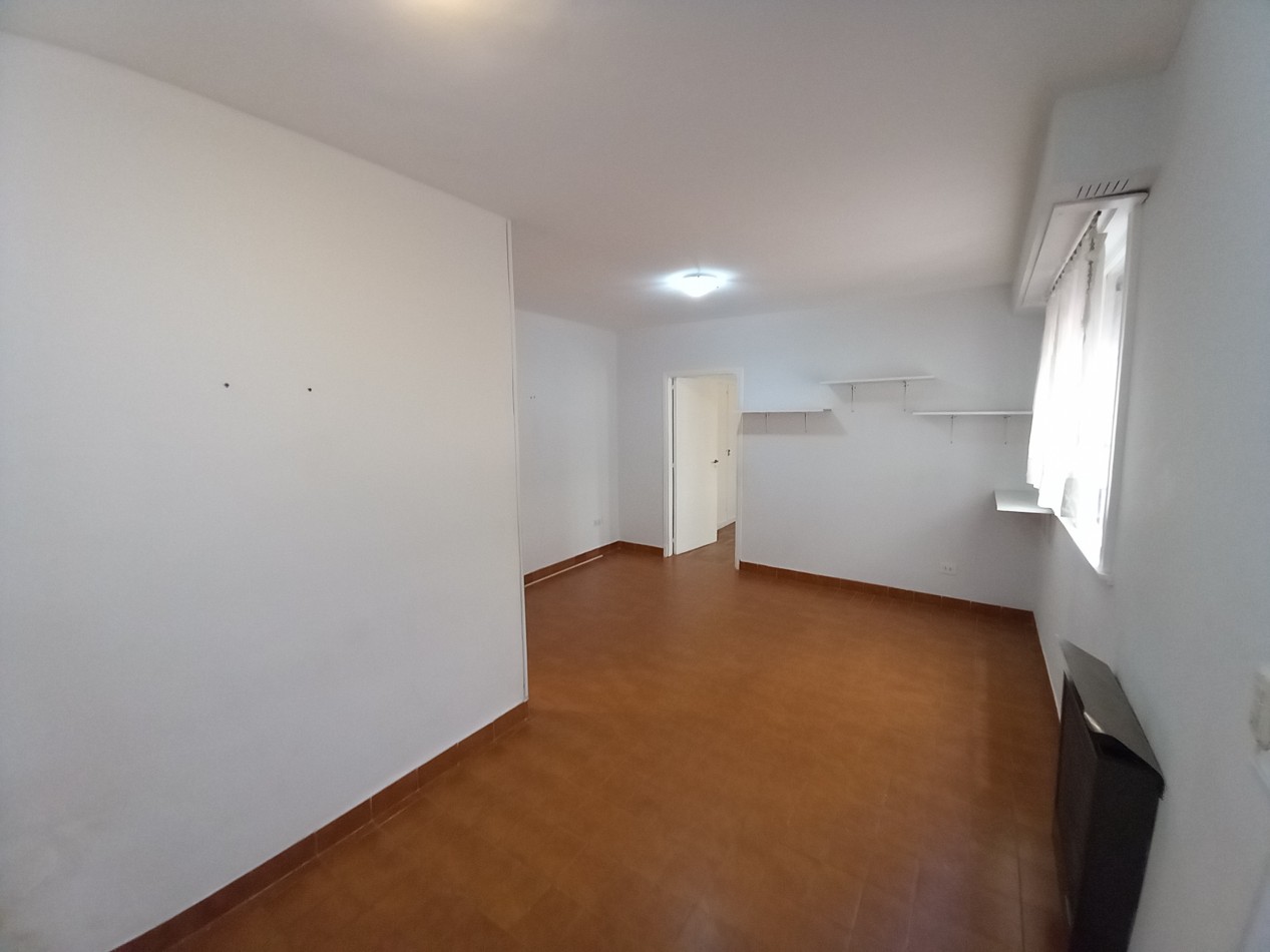 ALQUILER 2AMB PATIO SIN MASCOTAS LA PERLA 