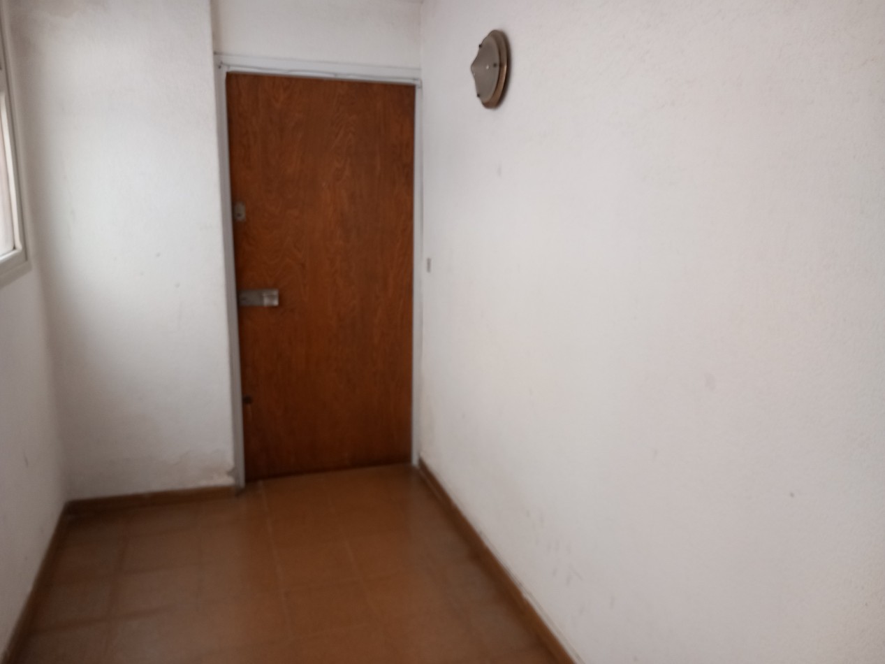 ALQUILER 2AMB PATIO SIN MASCOTAS LA PERLA 