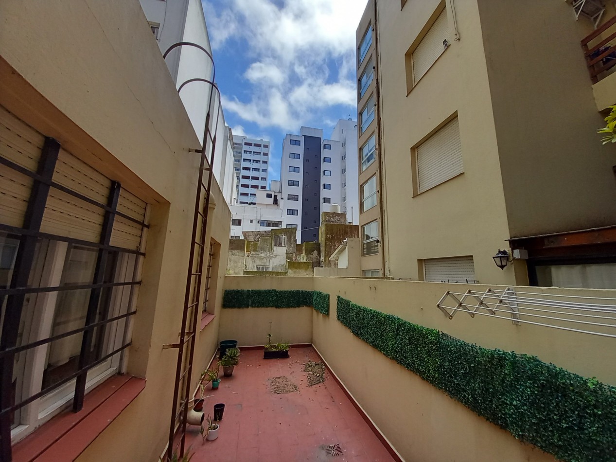 ALQUILER 2AMB PATIO SIN MASCOTAS LA PERLA 