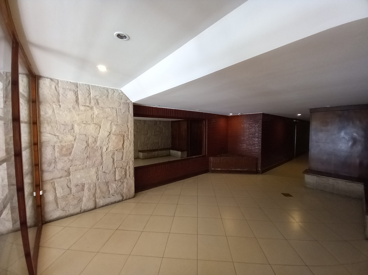 ALQUILER 2AMB PATIO SIN MASCOTAS LA PERLA 