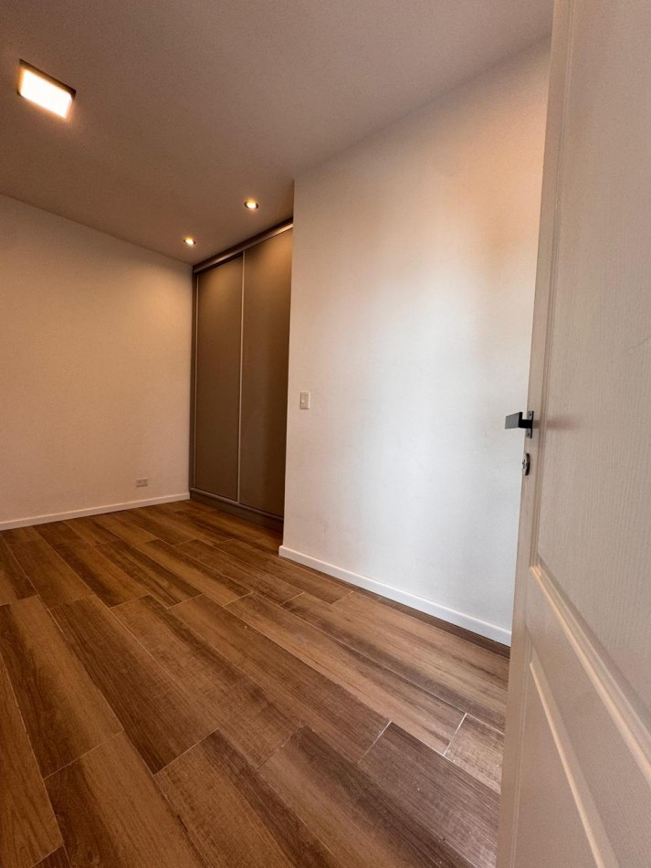 VENTA PH RECICLADO SIN EXPENSAS CHAUVIN 