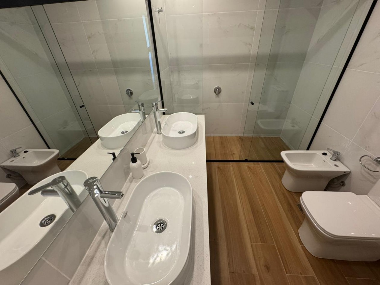 VENTA 5AMB RECICLADO COCHERA Y TERRAZA 