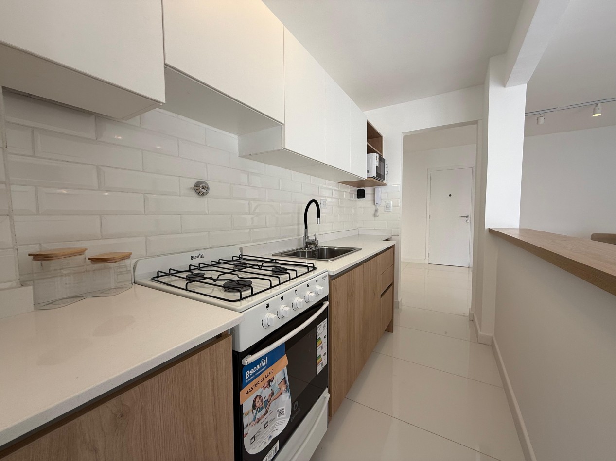 VENTA 2AMB RECICLADO CENTRO BALCON TODO A ESTRENAR 