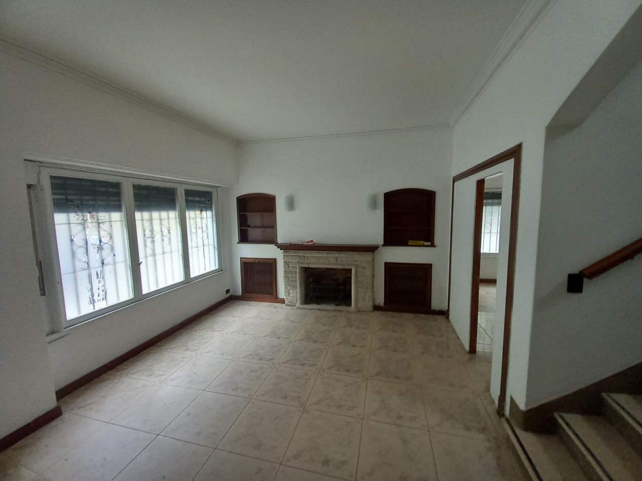 ALQUILER solo USO PROFESIONAL CASA 6AMB 3 BAÑOS COCHERA 