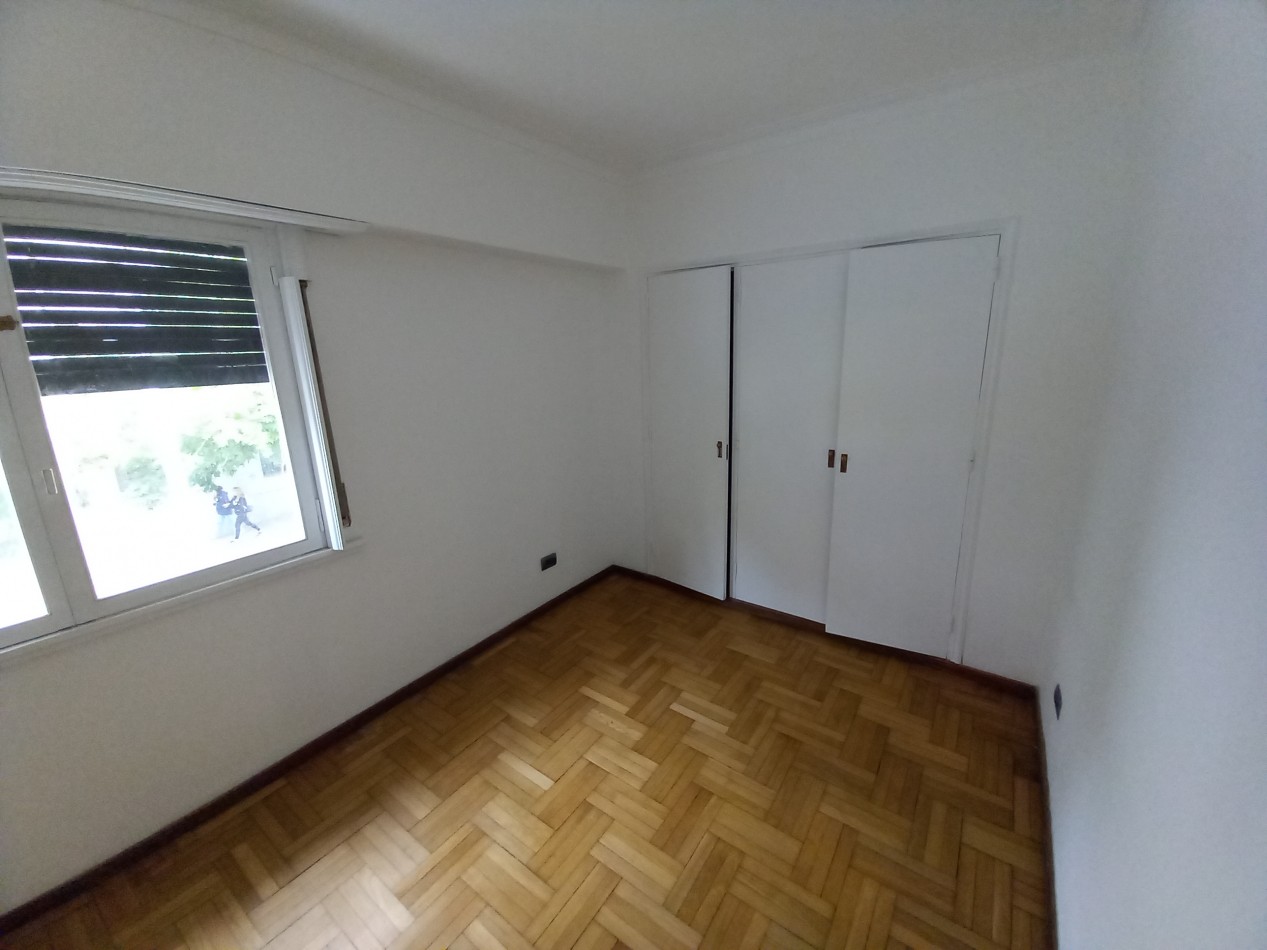 ALQUILER solo USO PROFESIONAL CASA 6AMB 3 BAÑOS COCHERA 