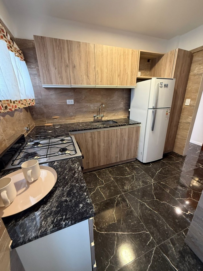 VENTA 2AMB RECICLADO con DEPENDENCIA CENTRO 