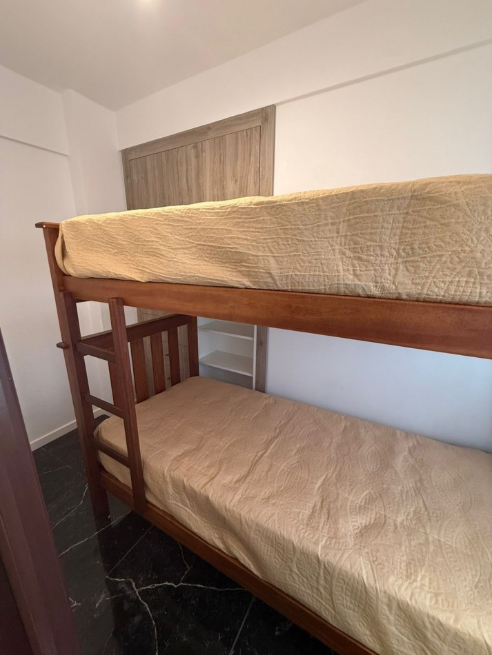 VENTA 2AMB RECICLADO con DEPENDENCIA CENTRO 