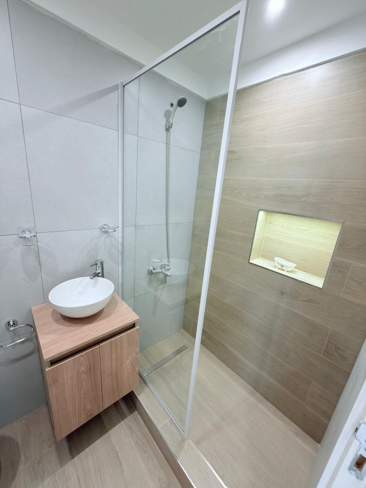 VENTA 2AMB RECICLADO con DEPENDENCIA CENTRO 