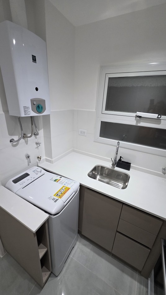 VENTA 2AMB RECICLADO FRENTE CENTRO BALCON ARTEFACTO A ESTRENAR 