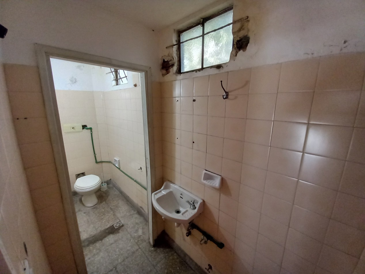 ALQUILER LOCAL CHICO TALCAHUANO y PUAN