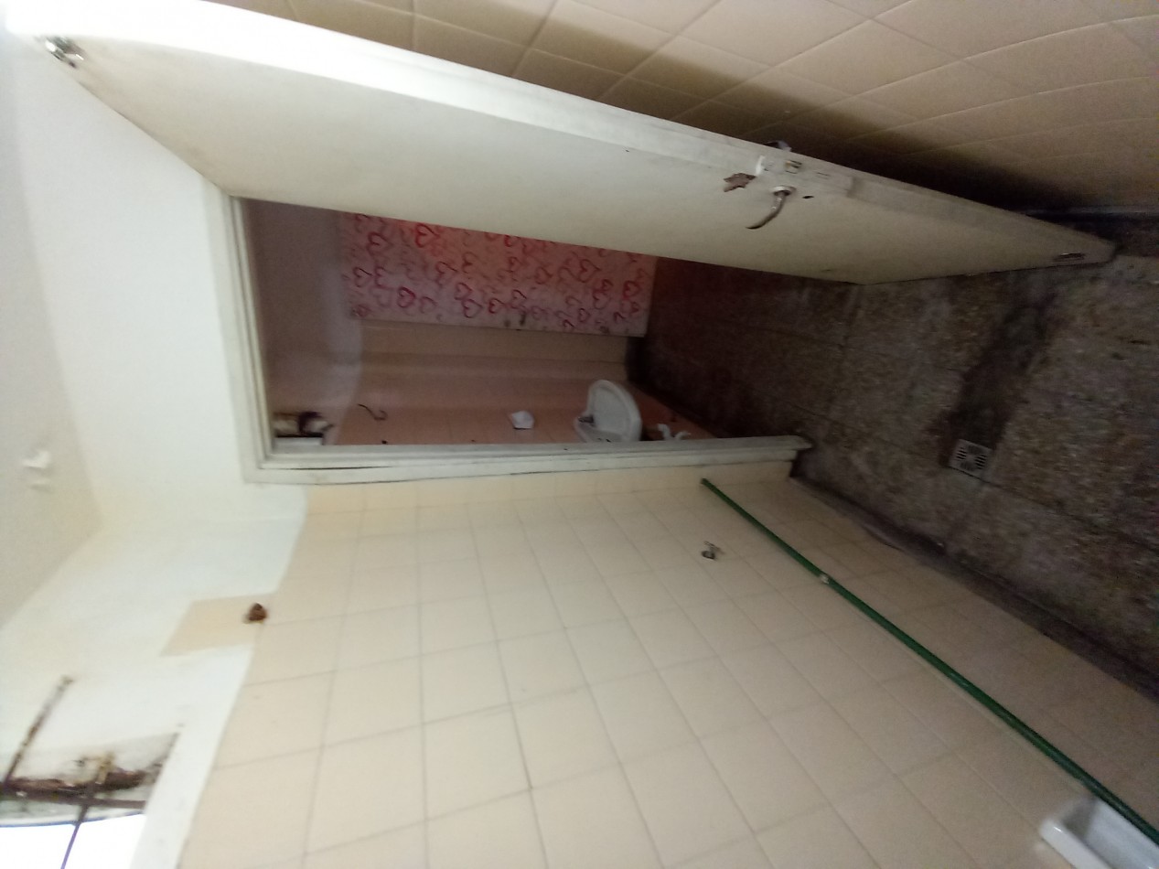 ALQUILER LOCAL CHICO TALCAHUANO y PUAN