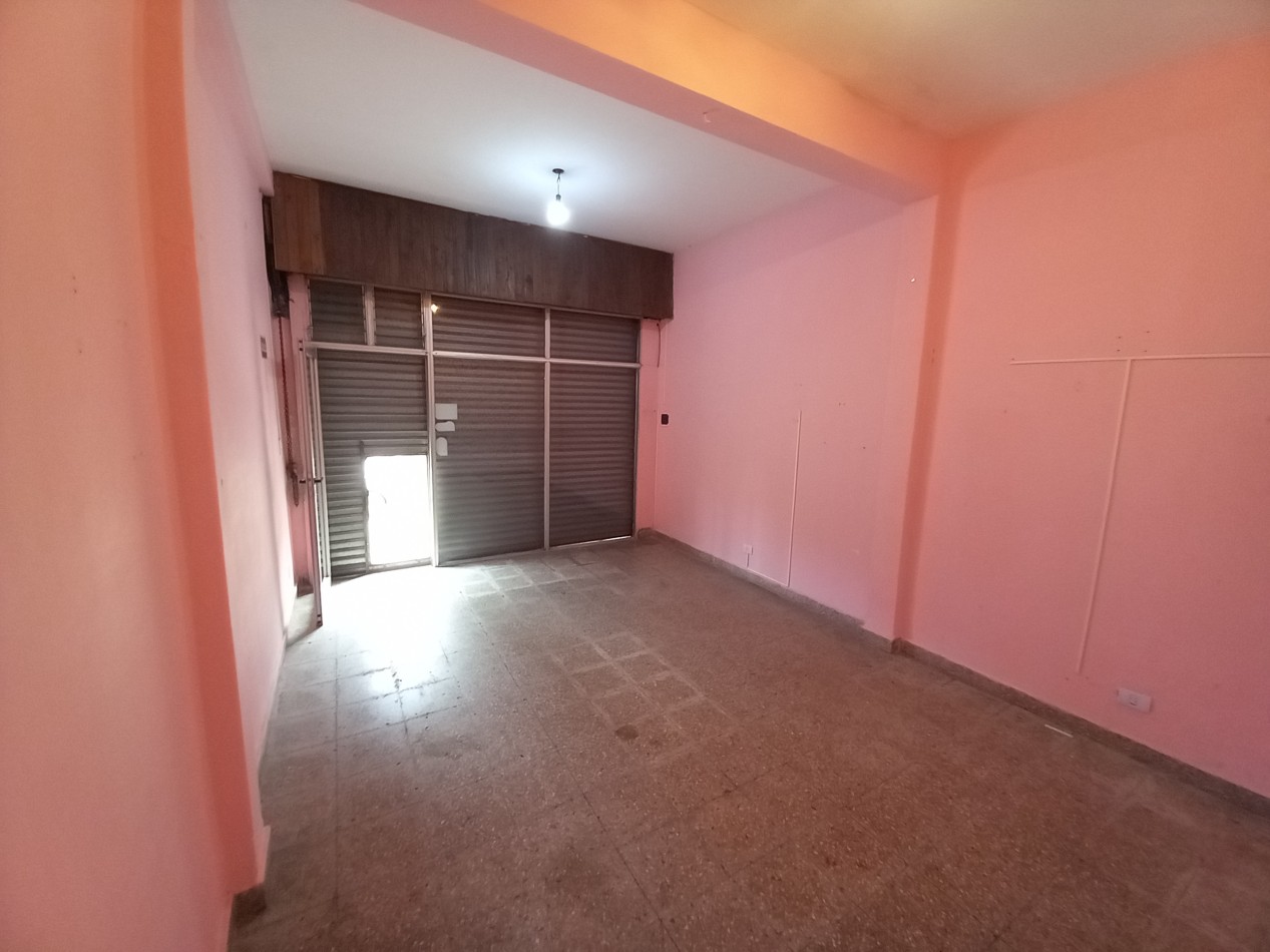 ALQUILER LOCAL CHICO TALCAHUANO y PUAN