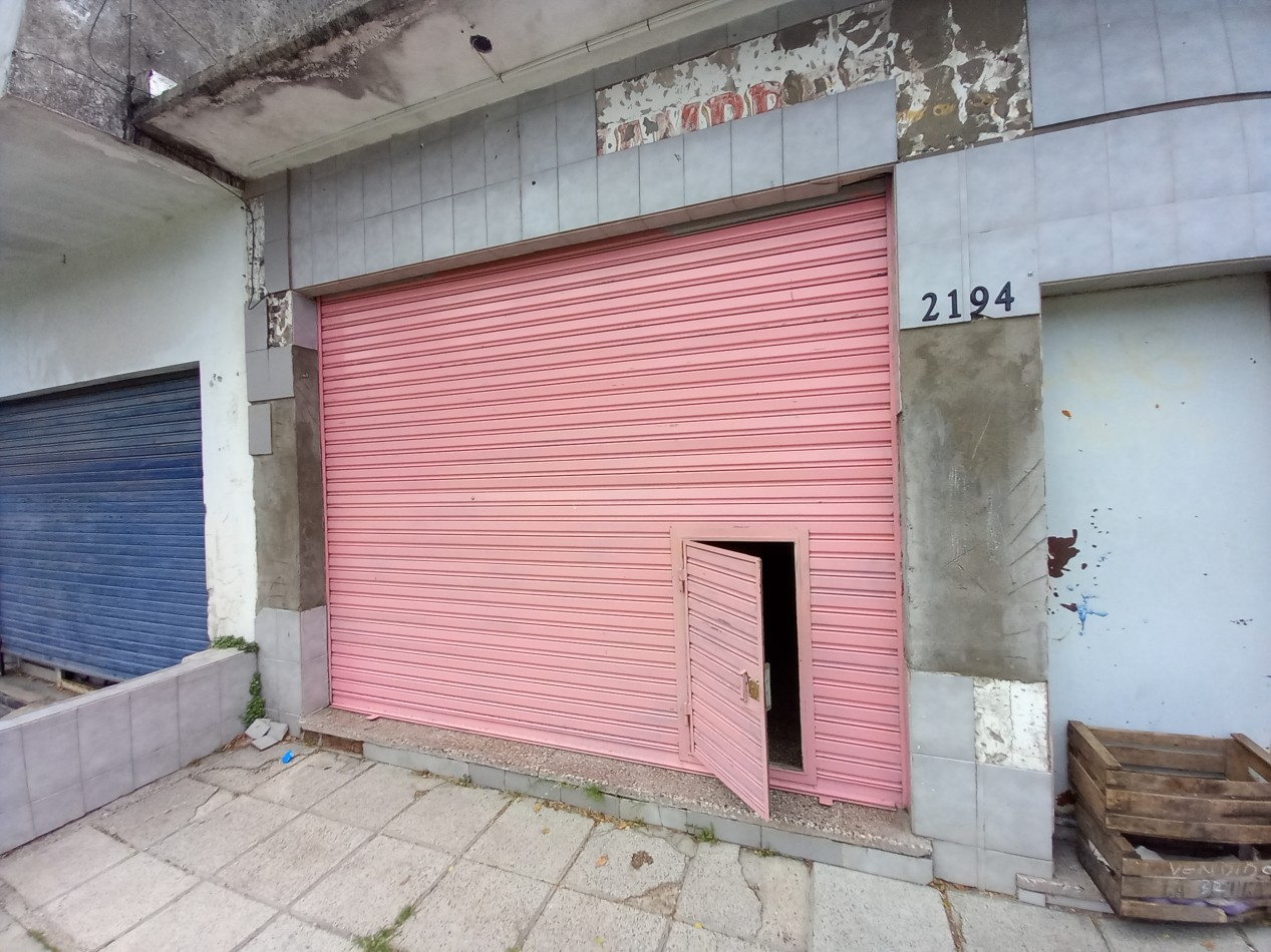 ALQUILER LOCAL CHICO TALCAHUANO y PUAN