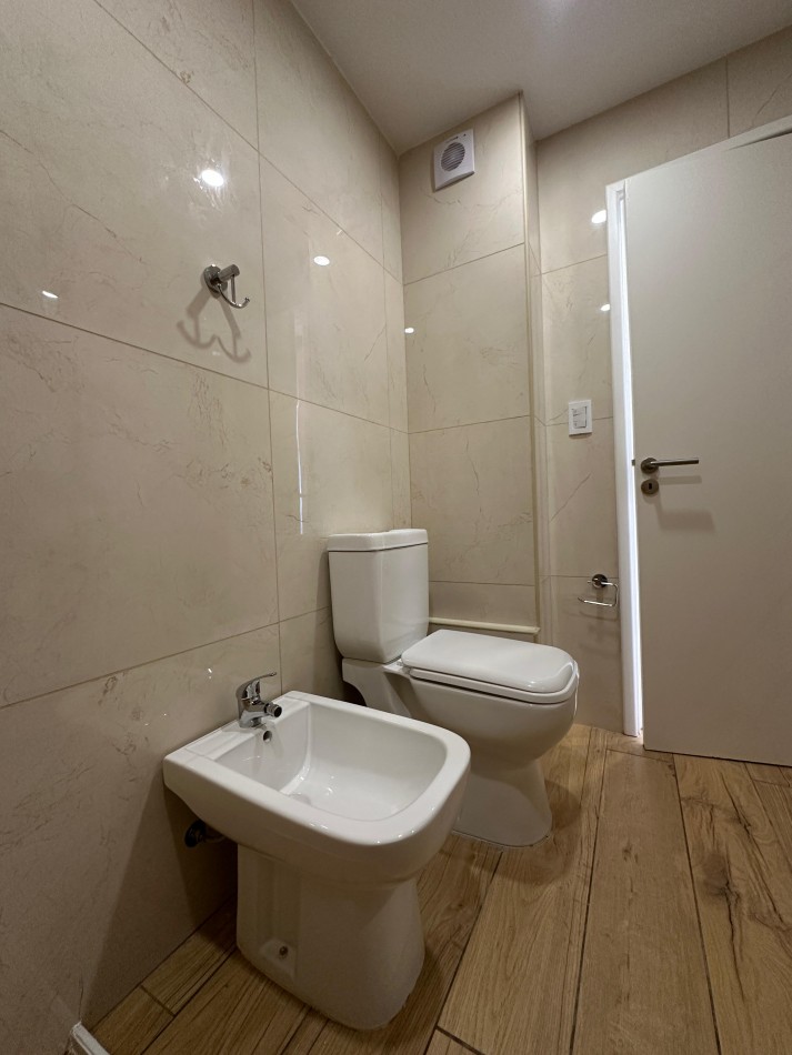 VENTA 3AMB RECICLADO CENTRO BALCON 2 BAÑOS 