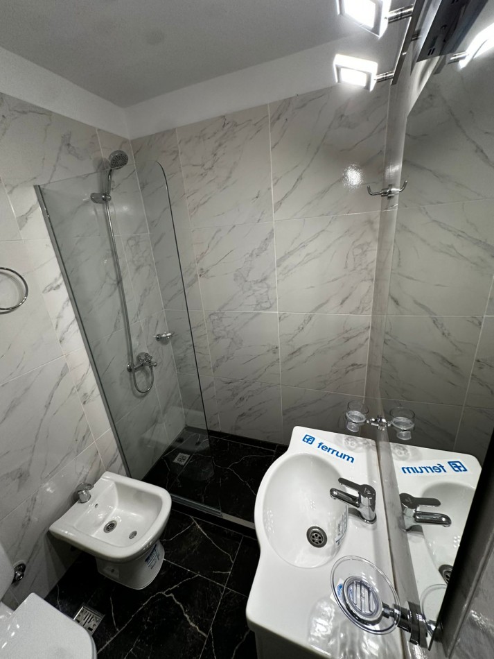 VENTA 2AMB RECICLADO CENTRO BALCON 