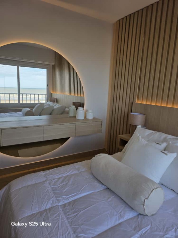 VENTA 2AMB RECICLADO con DEPENDENCIA VISTA AL MAR 