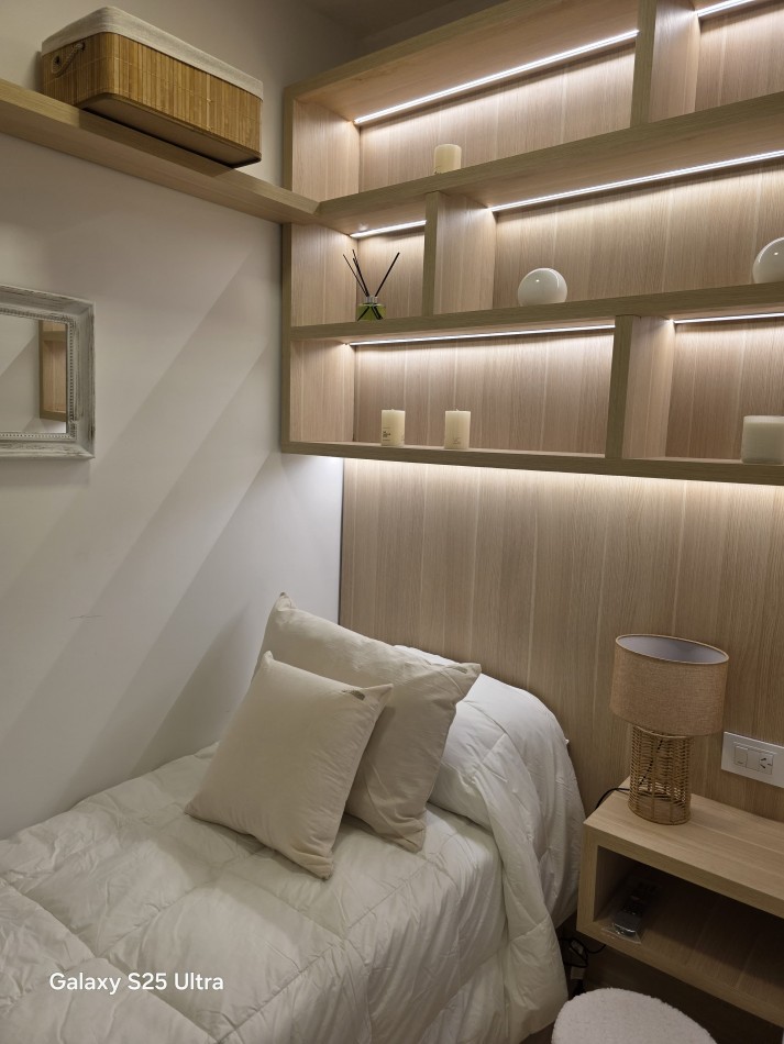 VENTA 2AMB RECICLADO con DEPENDENCIA VISTA AL MAR 