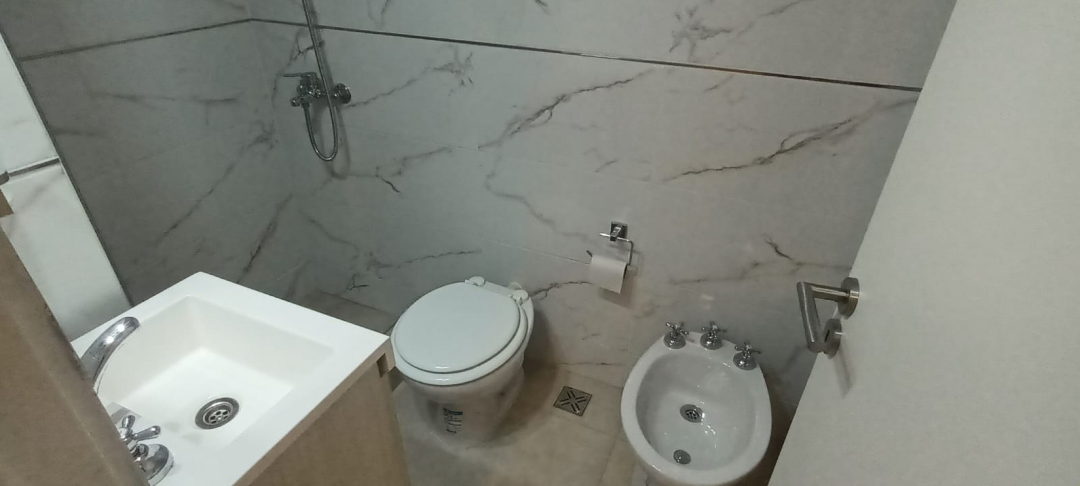 VENTA 1AMB RECICLADO CENTRO CON PATIO 