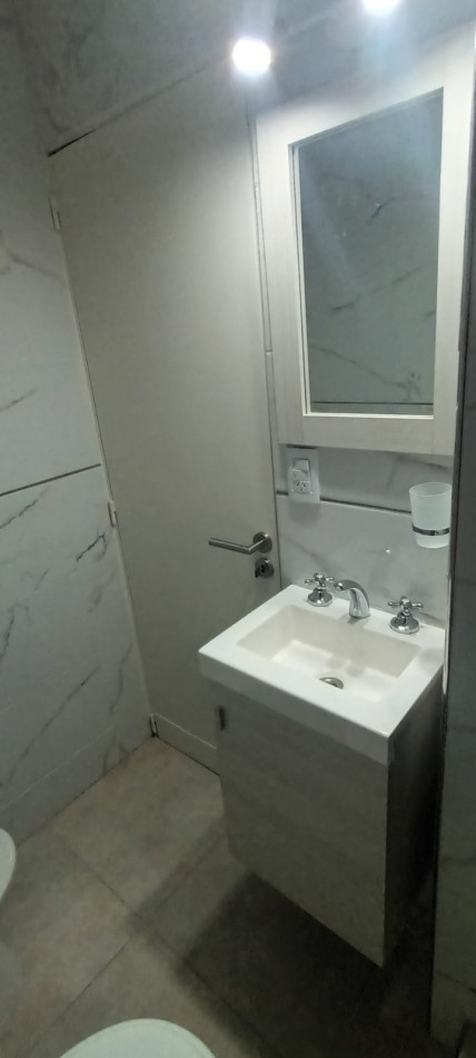 VENTA 1AMB RECICLADO CENTRO CON PATIO 