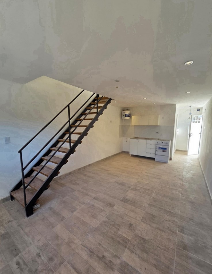 VENTA DUPLEX 3AMB RECICLADO 