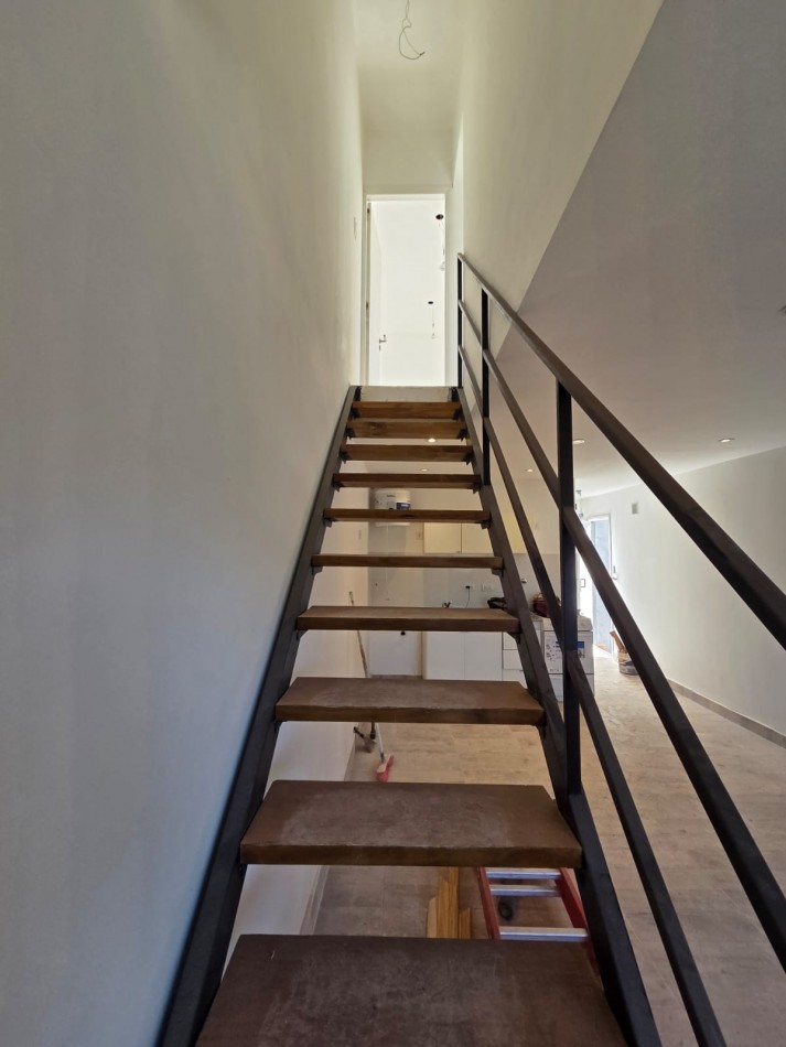 VENTA DUPLEX 3AMB RECICLADO 