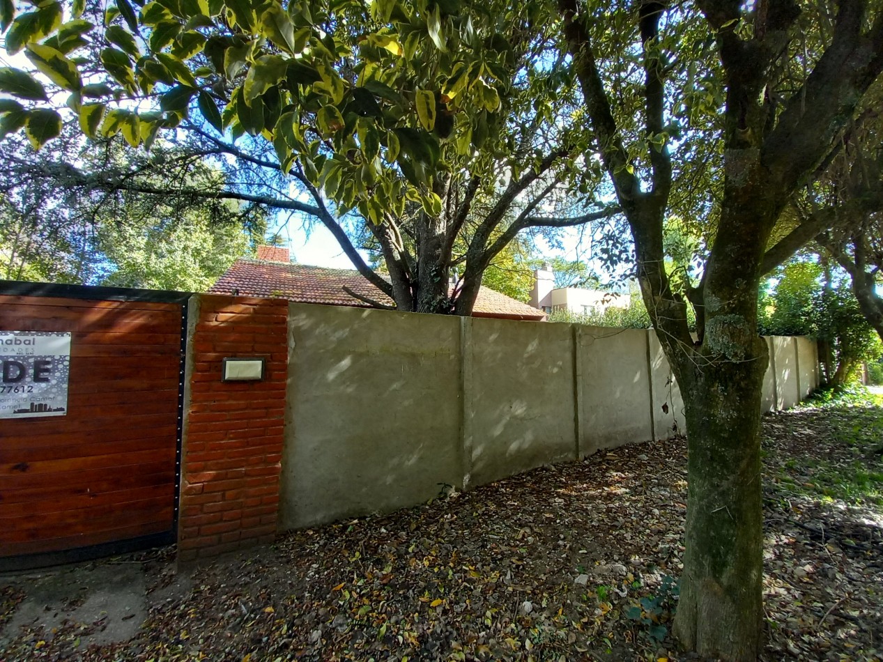ALQUILER X 18 MESES CASA 3AMB  PARQUE PARRILLA COCHERA SEMICUBIERTA EL TEJADO