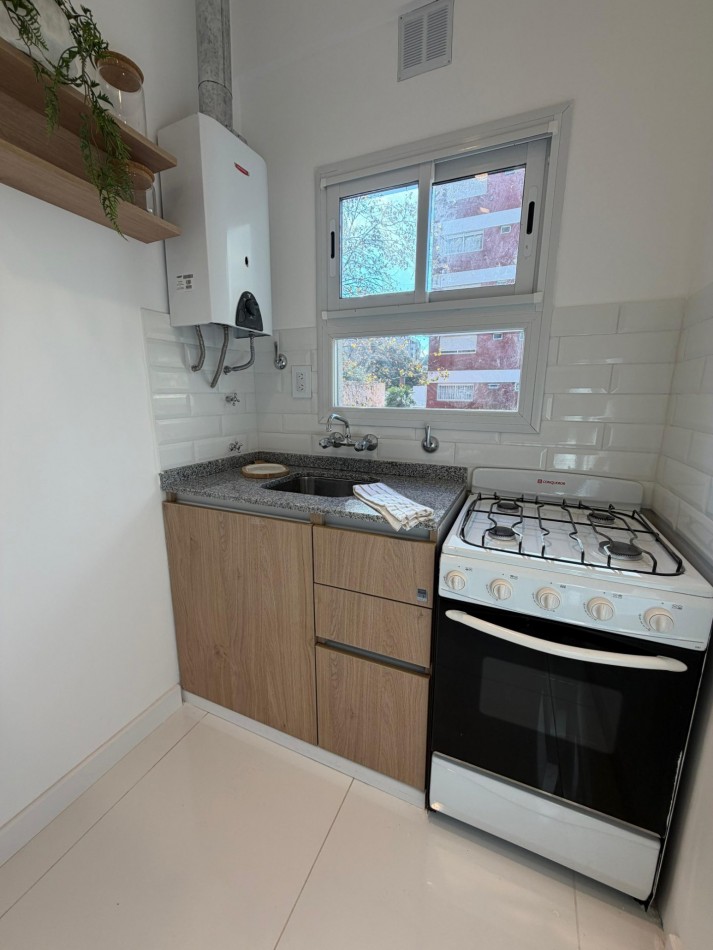 VENTA 2AMB RECICLADO CENTRO ARTEFACTO Y MUEBLES A ESTRENAR 