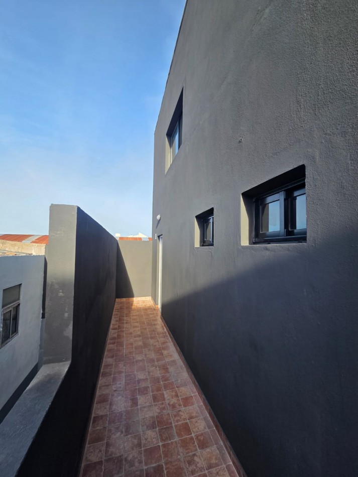 VENTA PH 3AMB POR ESCALERA RECICLADO 