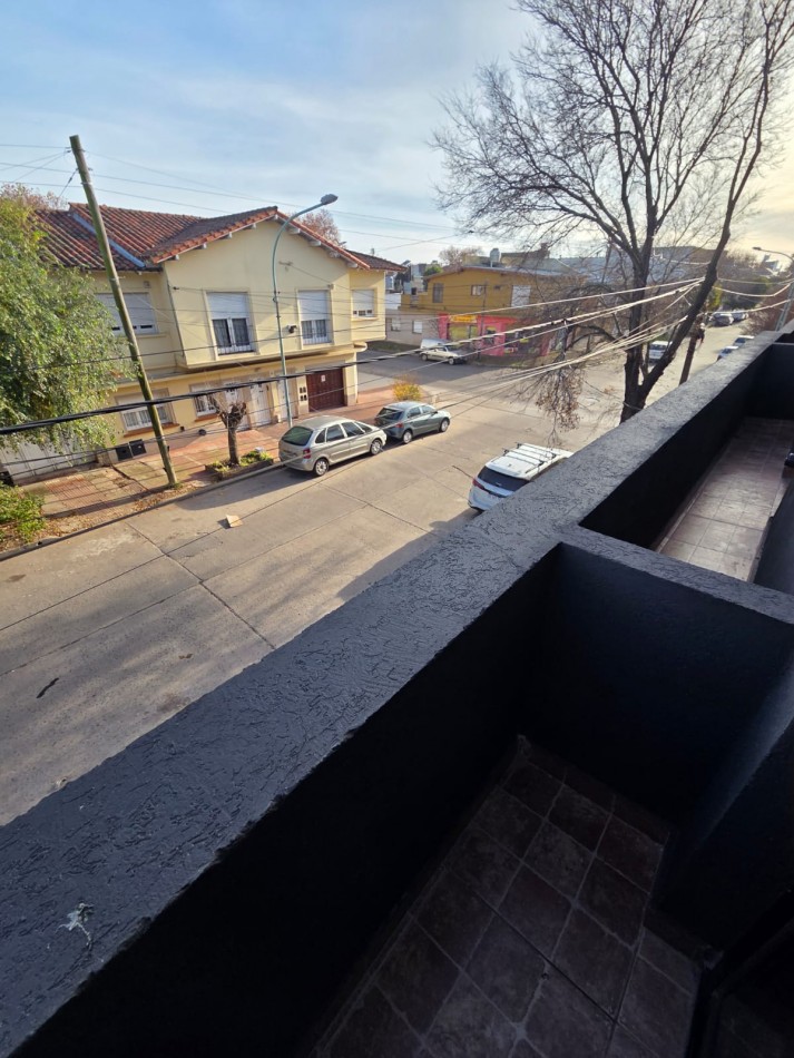 VENTA PH 3AMB POR ESCALERA RECICLADO 