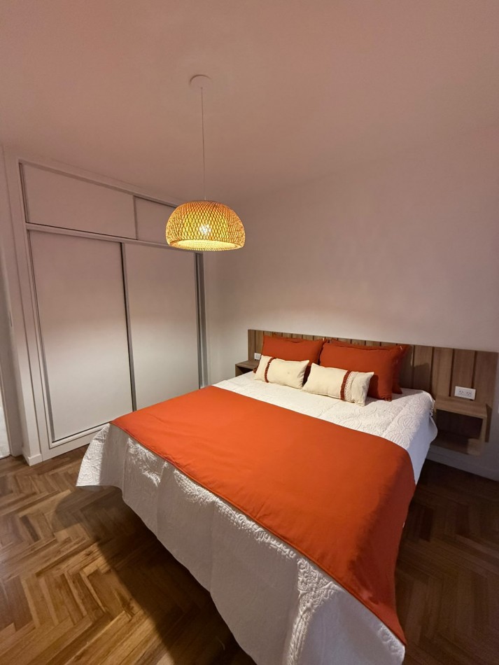 VENTA 3AMB RECICLADO ESPACIO COCHERA  BALCON CENTRO 