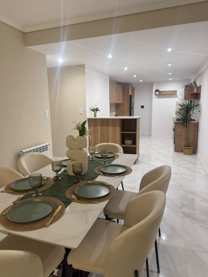 VENTA 3AMB RECICLADO ESPACIO COCHERA  BALCON CENTRO 