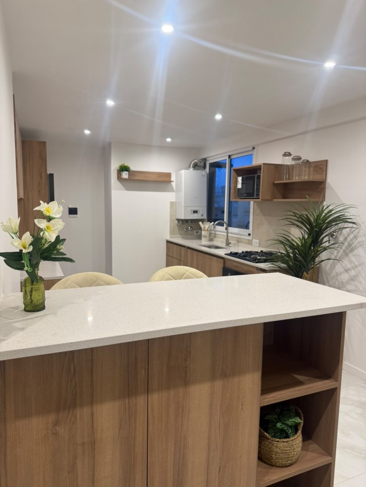 VENTA 3AMB RECICLADO ESPACIO COCHERA  BALCON CENTRO 