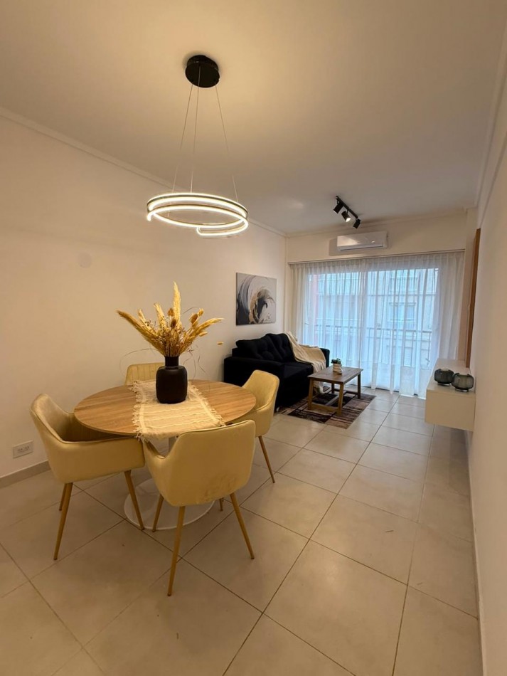 VENTA 2AMB RECICLADO CENTRO BALCON Y DEPENDENCIA 
