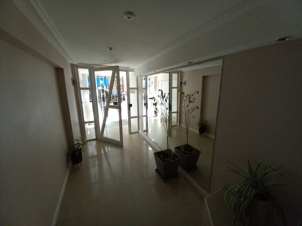 ALQUILER 3AMB 2 PATIO y 2 BAÑOS PLAZA MITRE 