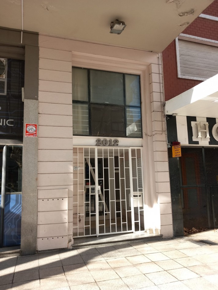 ALQUILER 3AMB 2 PATIO y 2 BAÑOS PLAZA MITRE 
