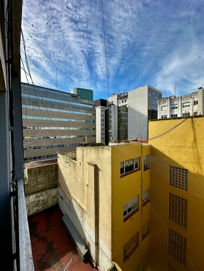 VENTA 2AMB RECICLADO CENTRO BALCON 