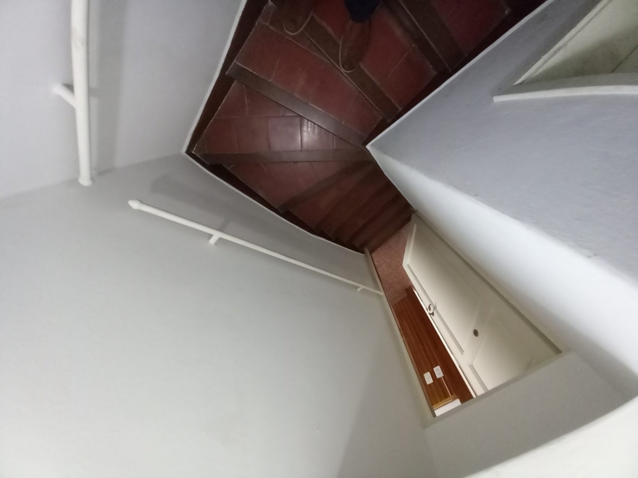 ALQUILER CASA 4AMB USO PROFESIONAL 2 BAÑOS COCHERA LOS TRONCOS 
