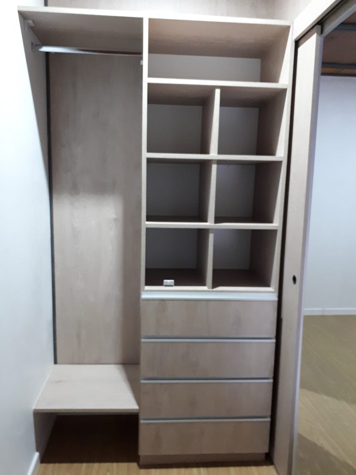 ALQUILER 2AMB DUPLEX COCHERA al FRENTE DISPONIBLE para AGOSTO-PARQUE LURO 