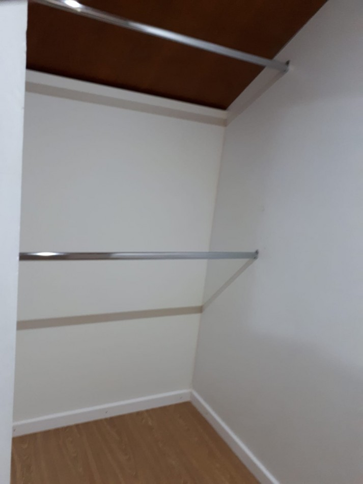 ALQUILER 2AMB DUPLEX COCHERA al FRENTE DISPONIBLE para AGOSTO-PARQUE LURO 