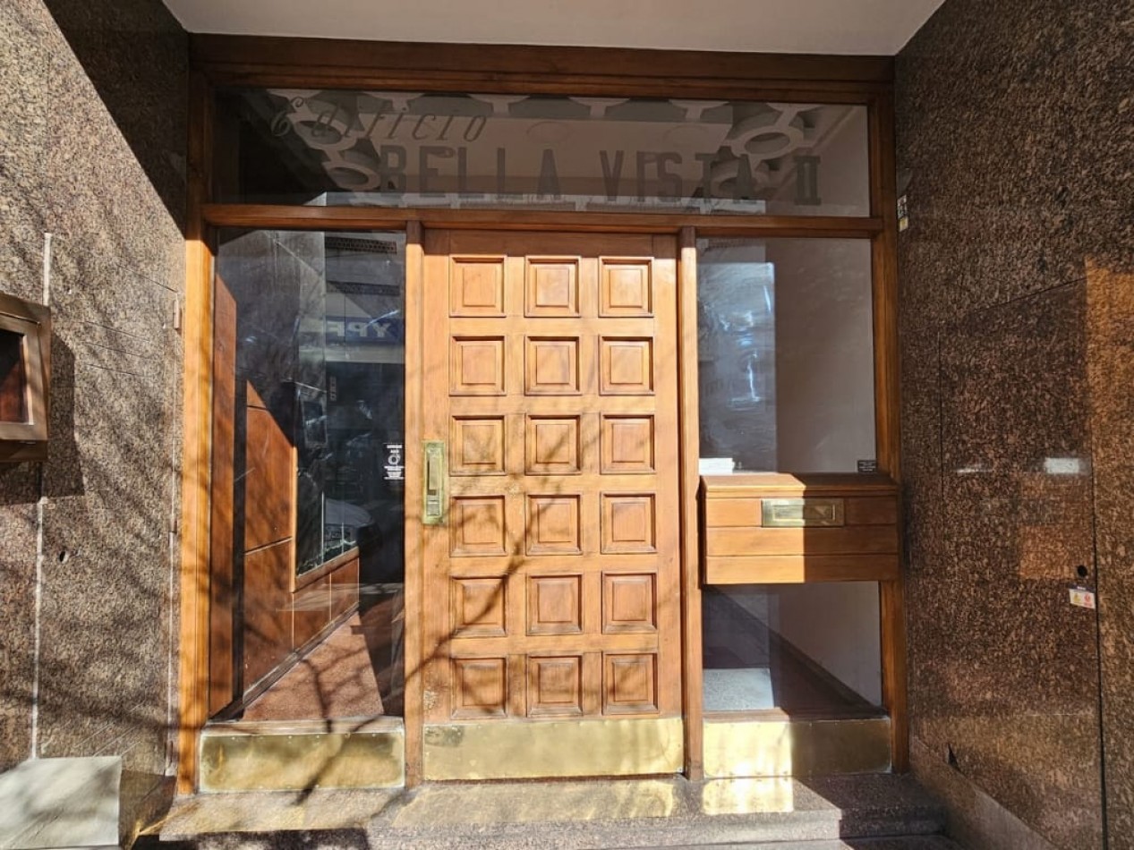 VENTA 3AMB RECICLADO CENTRO ARTEFACTO Y MUEBLES A ESTRENAR 