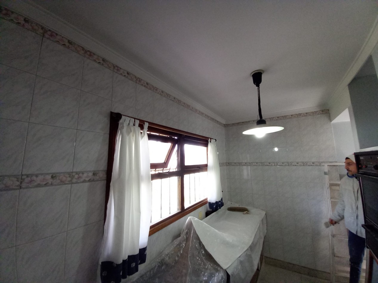 CASA 3AMB APTO CREDITO PERMUTA con GALPON PARQUE LOTE PROPIO
