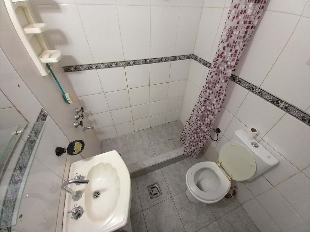 ALQUILER PH 2AMB FRENTE Para 1 PERSONA o PAREJA