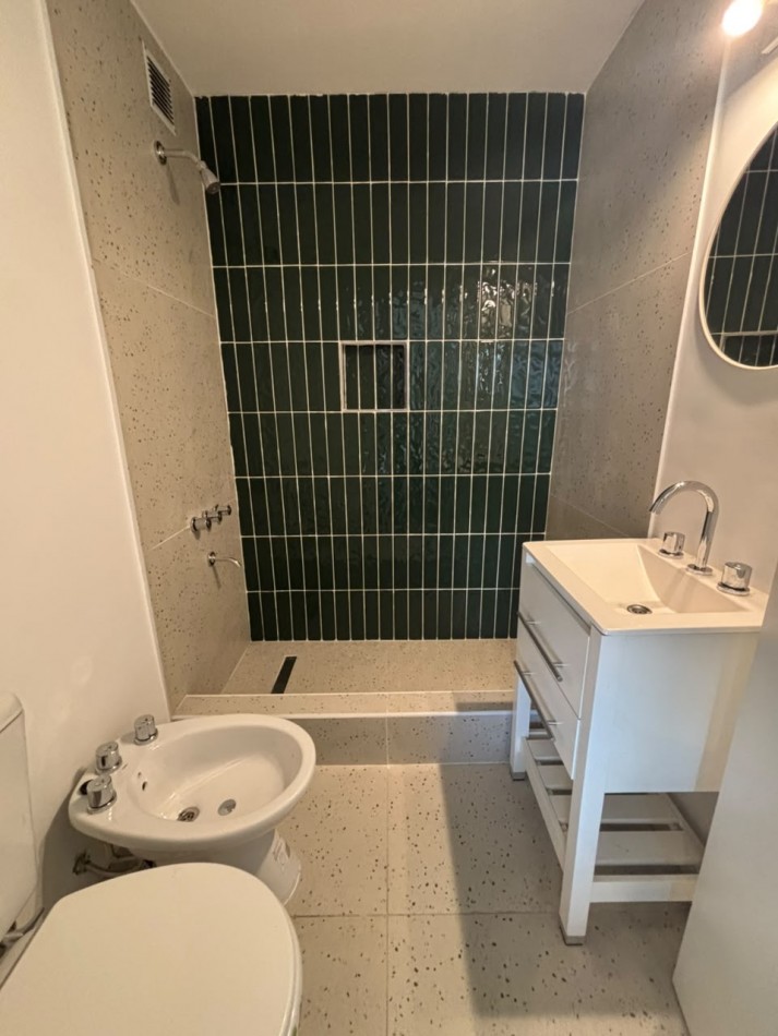 VENTA 1AMB RECICLADO AMPLIO CENTRO 