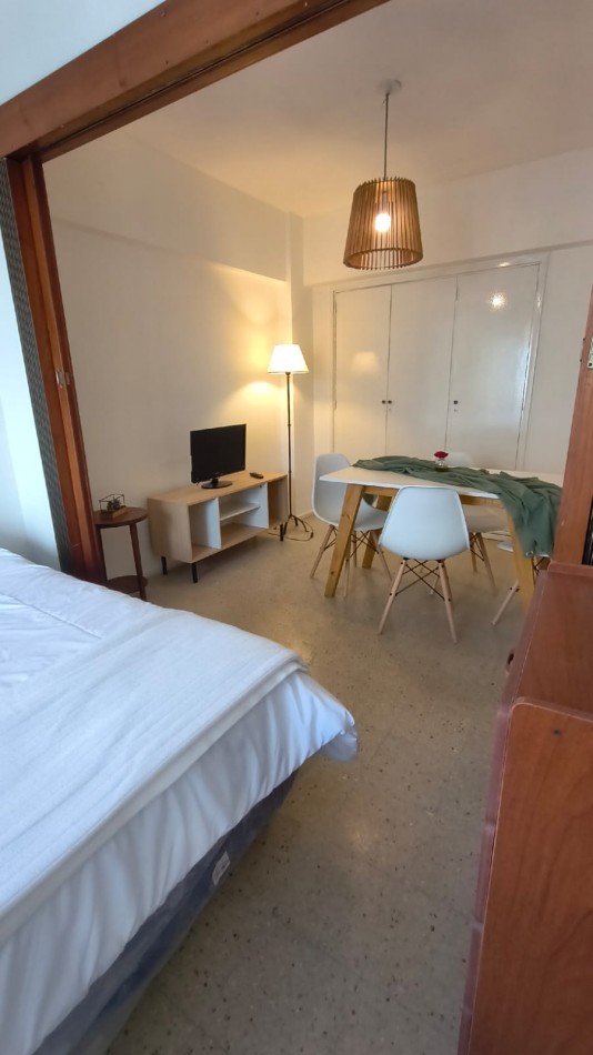 VENTA 1AMB CENTRO BALCON FRENTE 