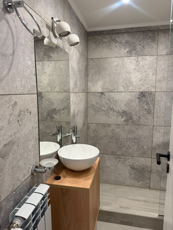 VENTA 3AMB ESPACIO COCHERA CENTRO 
