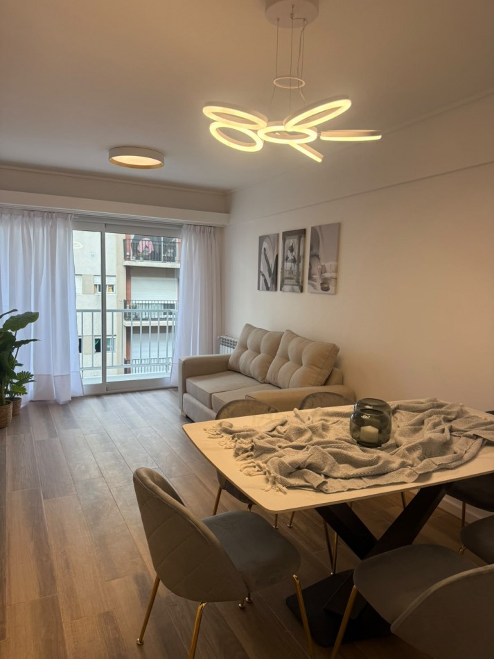 VENTA 3AMB ESPACIO COCHERA CENTRO 