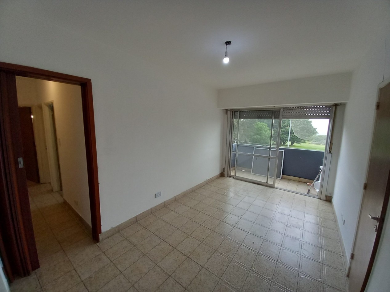 ALQUILER 3AMB ORIGINAL COCHERA 1° PISO por ESCALERA VISTA AL MAR GOLF 