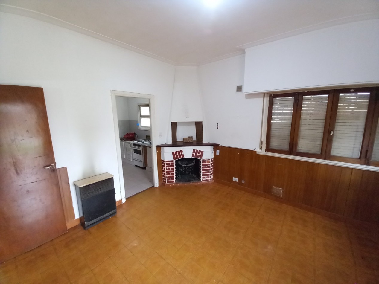 VENTA EN BLOCK 2 CASAS 1 Casa Al Frente y otra al Fondo Moreno 9100